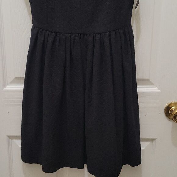 Zara V Neck Dress - Picture 4 of 8